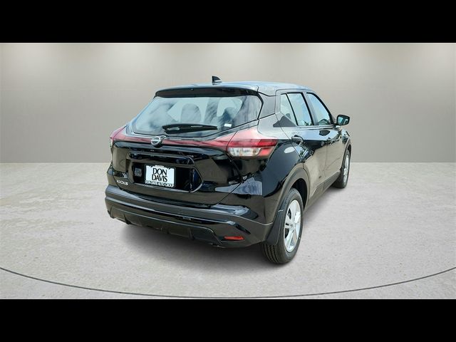 2025 Nissan Kicks Play S