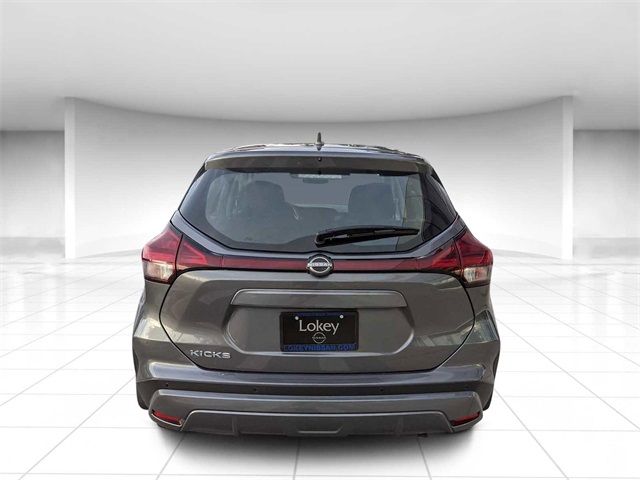 2025 Nissan Kicks Play S