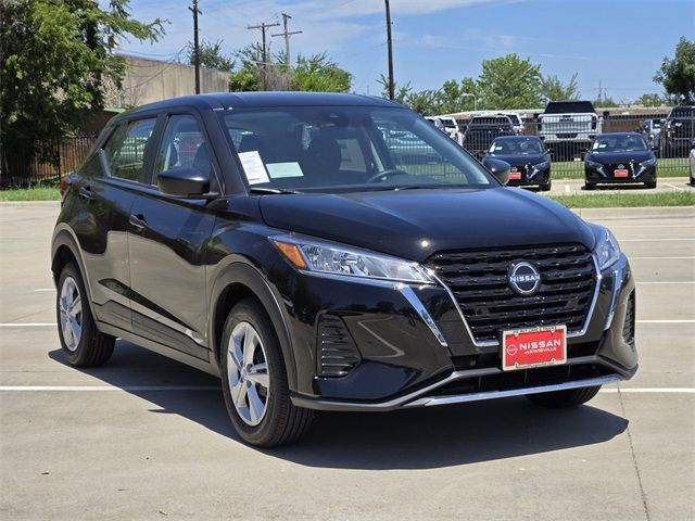 2025 Nissan Kicks Play S