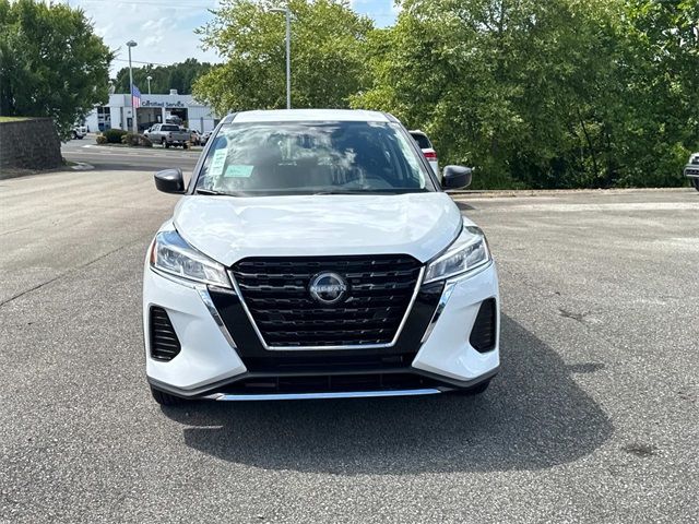 2025 Nissan Kicks Play S