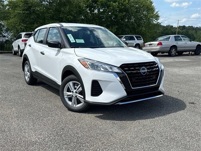 2025 Nissan Kicks Play S