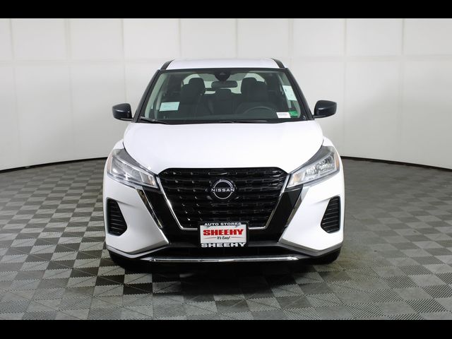 2025 Nissan Kicks Play S