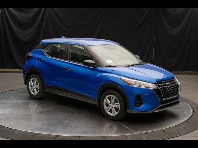 2025 Nissan Kicks Play S