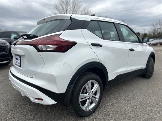 2025 Nissan Kicks Play S