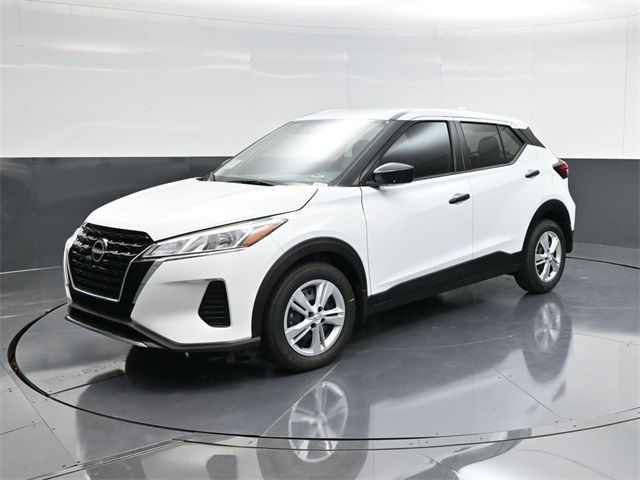 2025 Nissan Kicks Play S