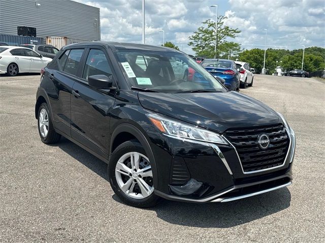 2025 Nissan Kicks Play S