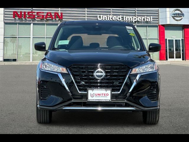 2025 Nissan Kicks Play S