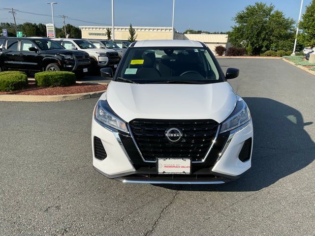 2025 Nissan Kicks Play S