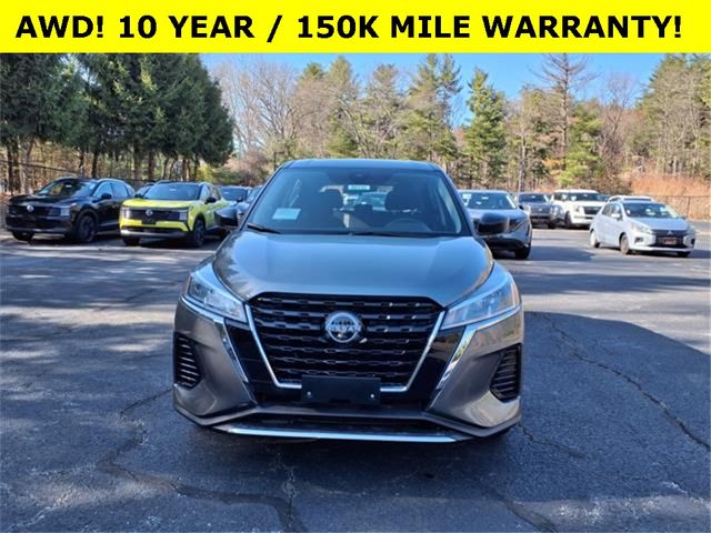2025 Nissan Kicks Play S