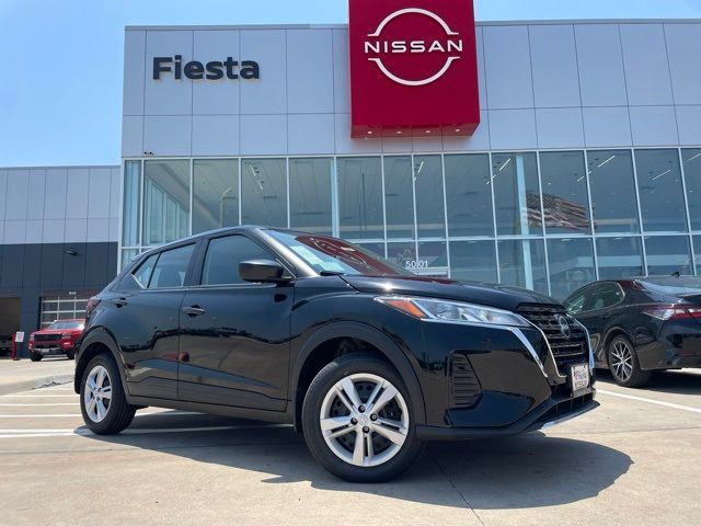 2025 Nissan Kicks Play S