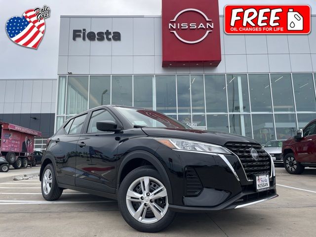 2025 Nissan Kicks Play S