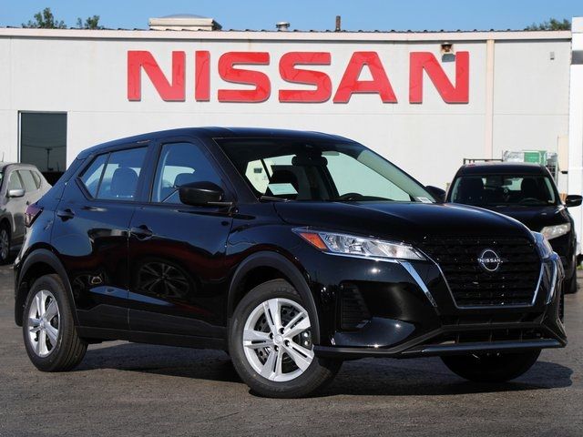 2025 Nissan Kicks Play S