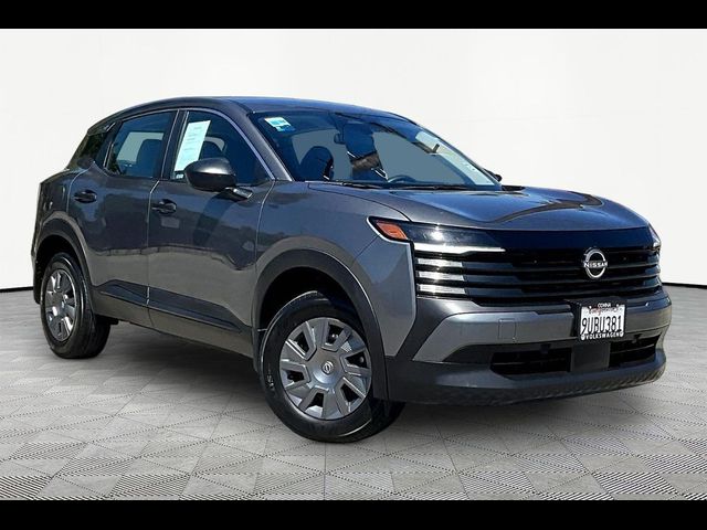 2025 Nissan Kicks S