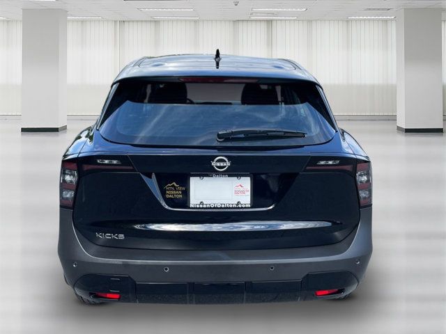 2025 Nissan Kicks S