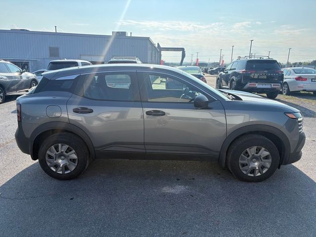 2025 Nissan Kicks S