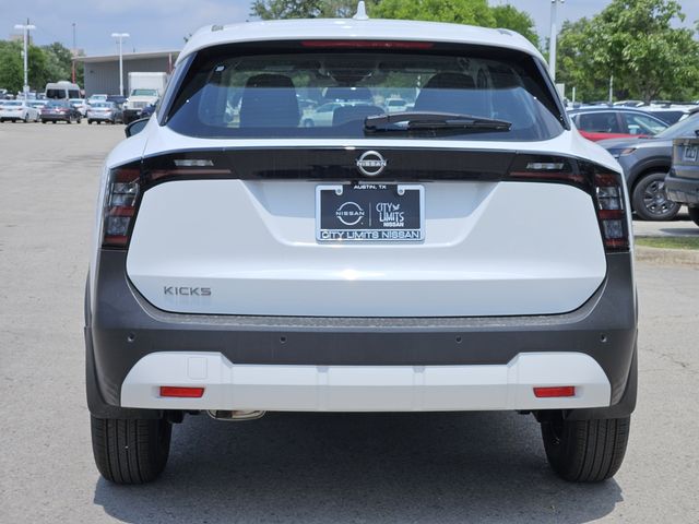 2025 Nissan Kicks S