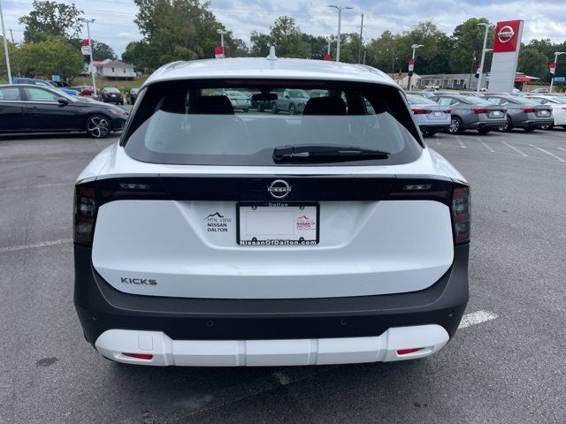 2025 Nissan Kicks S