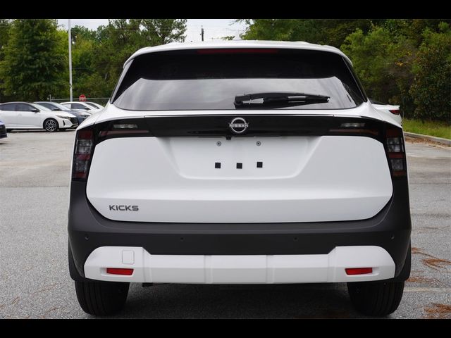 2025 Nissan Kicks S