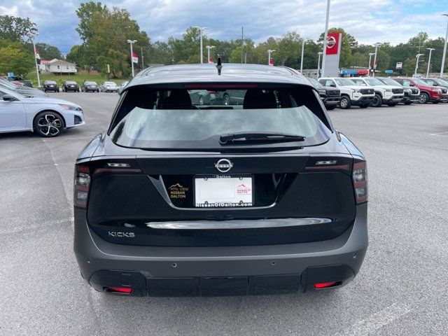 2025 Nissan Kicks S