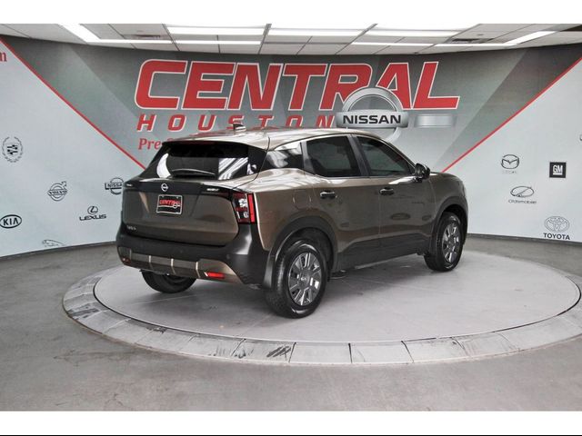 2025 Nissan Kicks S