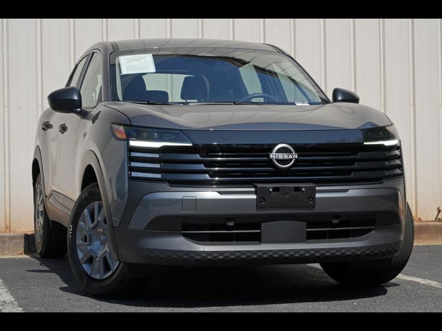 2025 Nissan Kicks S