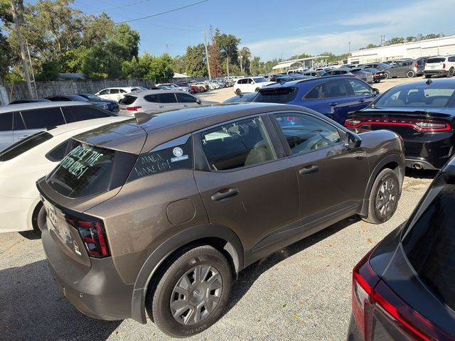 2025 Nissan Kicks S