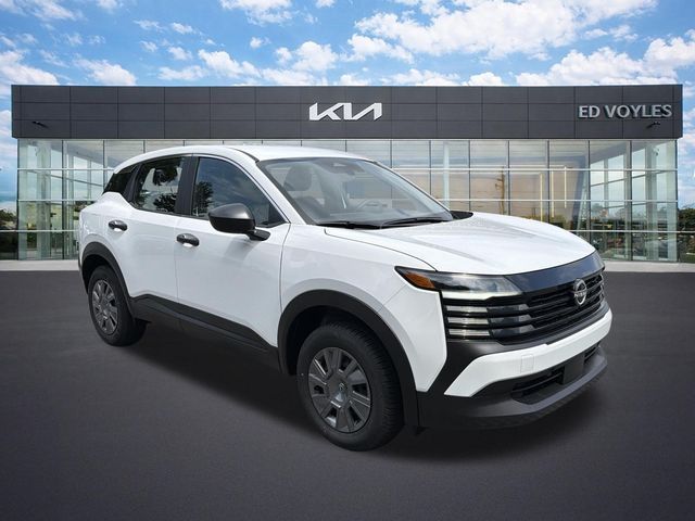 2025 Nissan Kicks S