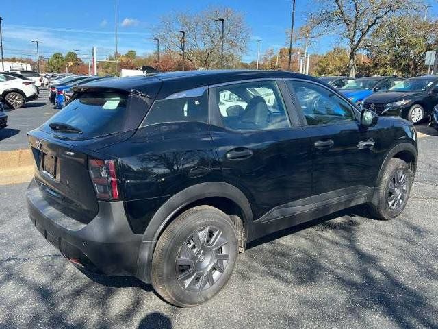 2025 Nissan Kicks S