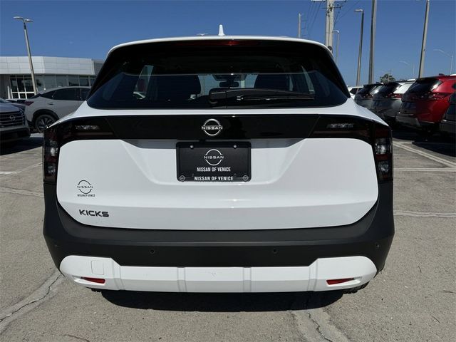 2025 Nissan Kicks S