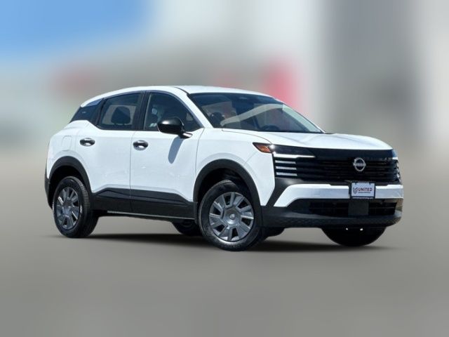 2025 Nissan Kicks S