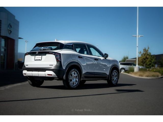 2025 Nissan Kicks S