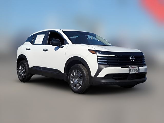 2025 Nissan Kicks S