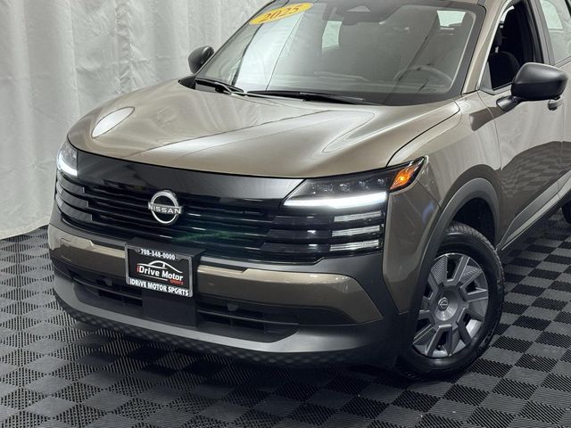 2025 Nissan Kicks S