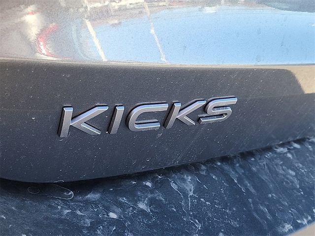 2025 Nissan Kicks S