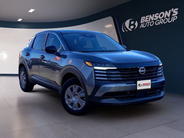 2025 Nissan Kicks S