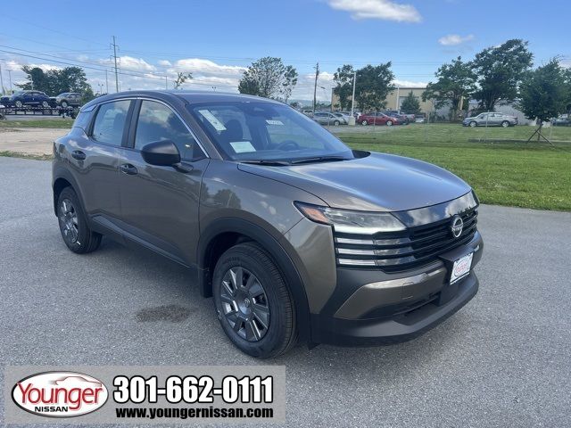 2025 Nissan Kicks S