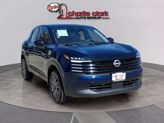 2025 Nissan Kicks S
