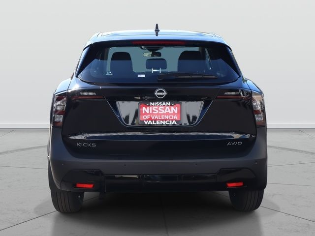 2025 Nissan Kicks S