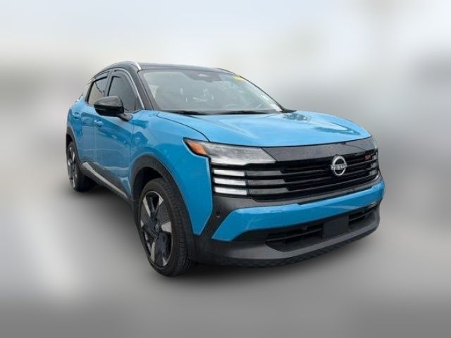 2025 Nissan Kicks SR