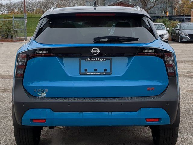 2025 Nissan Kicks SR