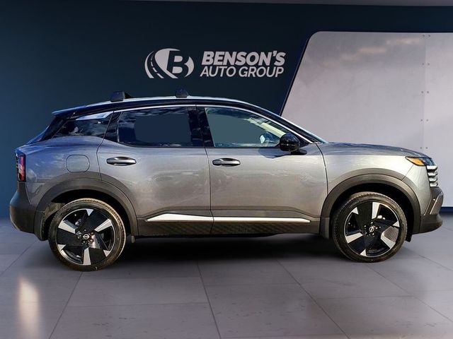 2025 Nissan Kicks SR
