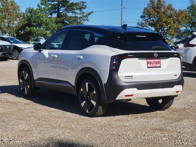 2025 Nissan Kicks SR