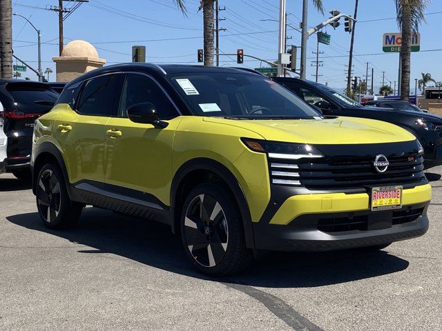 2025 Nissan Kicks SR