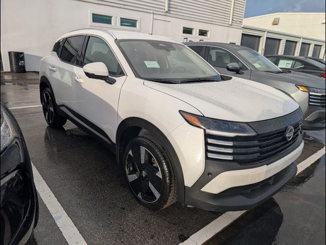 2025 Nissan Kicks SR