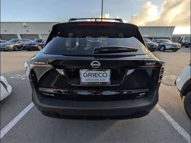 2025 Nissan Kicks SR