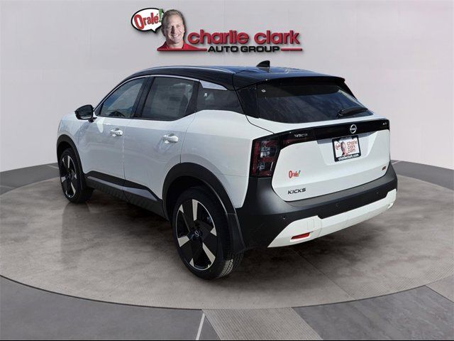 2025 Nissan Kicks SR