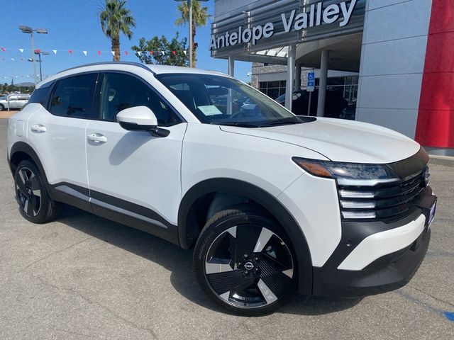 2025 Nissan Kicks SR