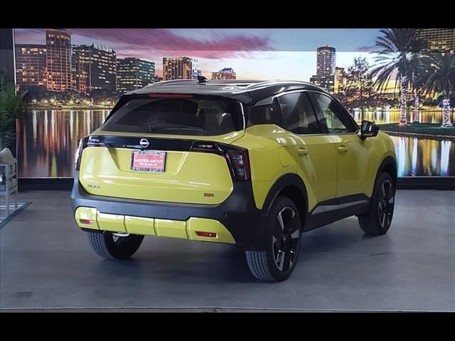 2025 Nissan Kicks SR