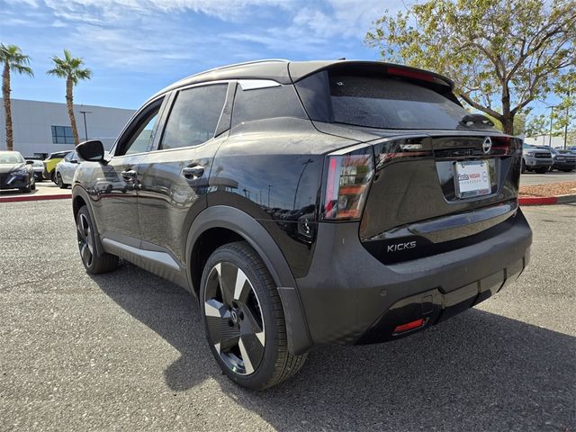 2025 Nissan Kicks SR