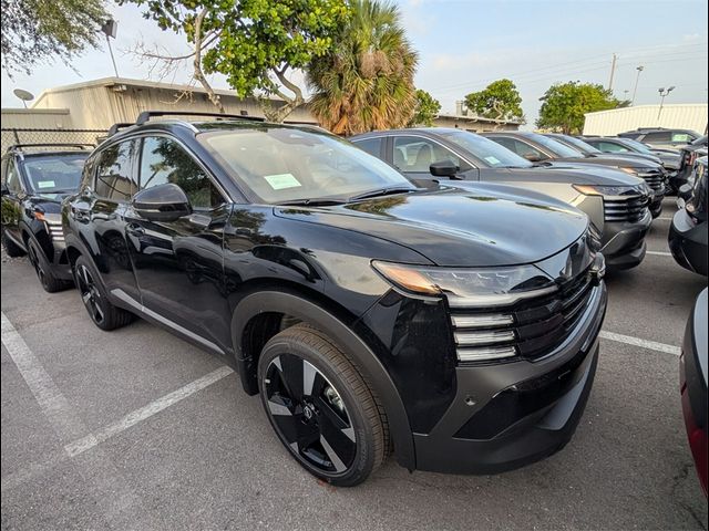 2025 Nissan Kicks SR